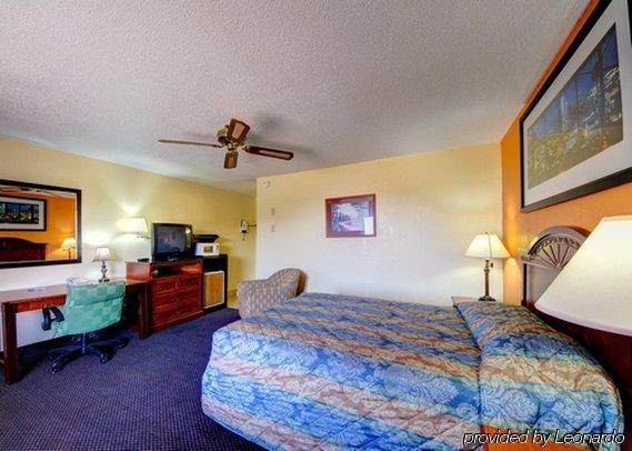 Rodeway Inn Perry Exteriér fotografie