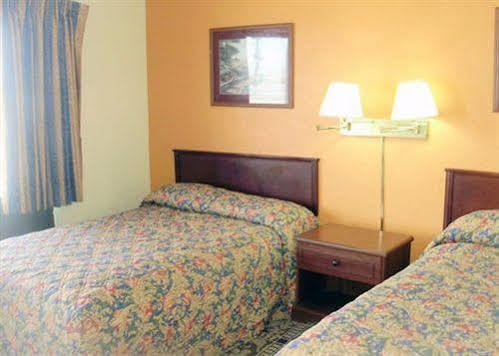 Rodeway Inn Perry Exteriér fotografie