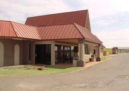 Rodeway Inn Perry Exteriér fotografie